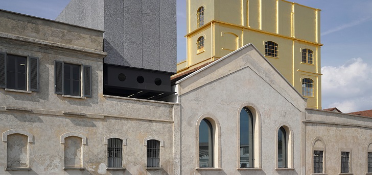 Moda, neones y aut&oacute;matas: tres horas en la Fundaci&oacute;n Prada